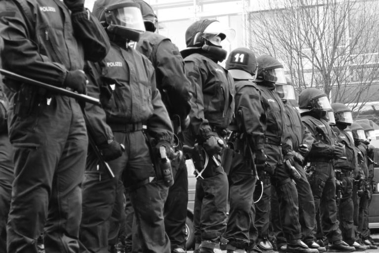 2011_Hundertschaft
